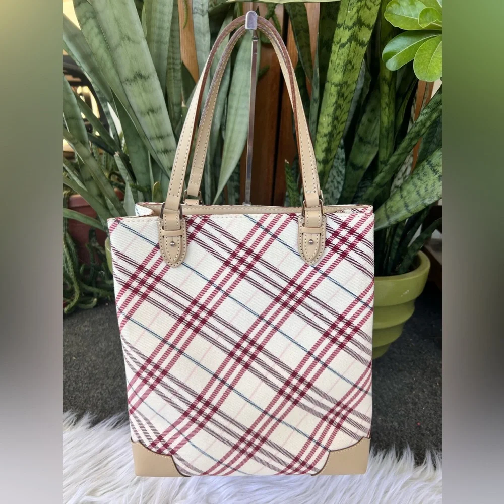 Burberry Multi Color - Picture 2 of 7